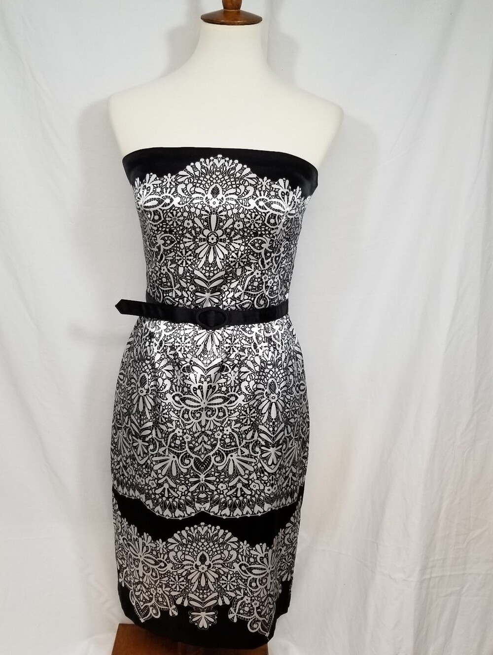 White House Black Market Black and White Strapless Patterned Sheath Dress